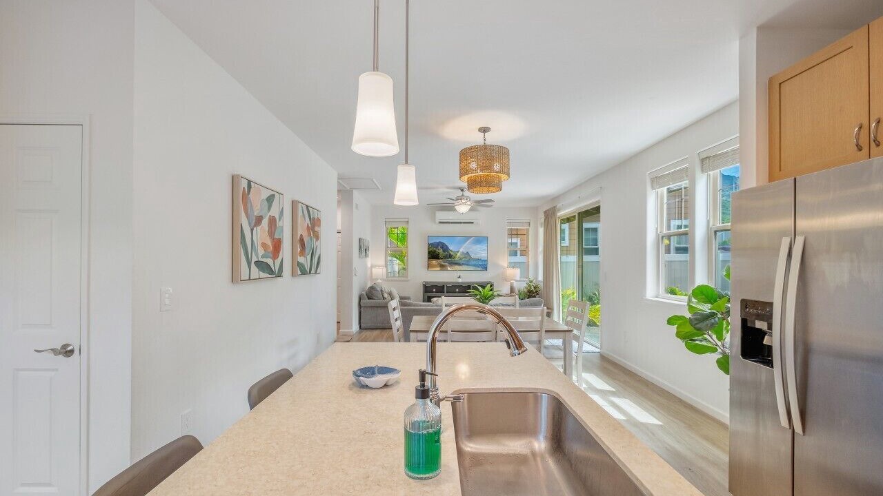 Photo of Kitchen in Makaha Valley