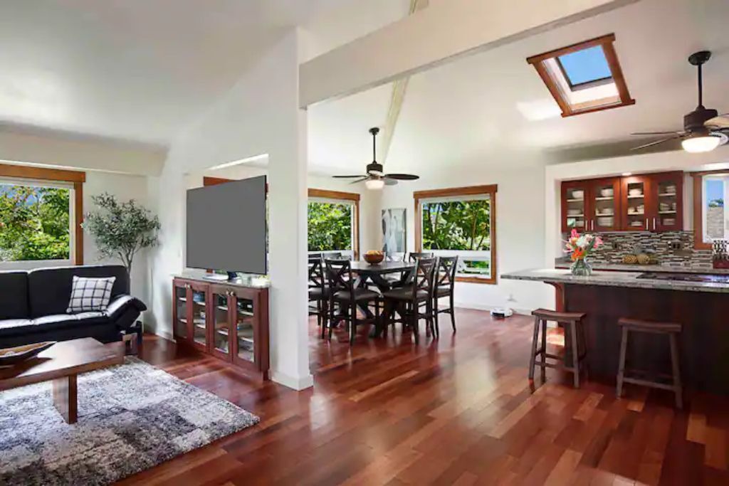 Photo of Livingroom in Princeville