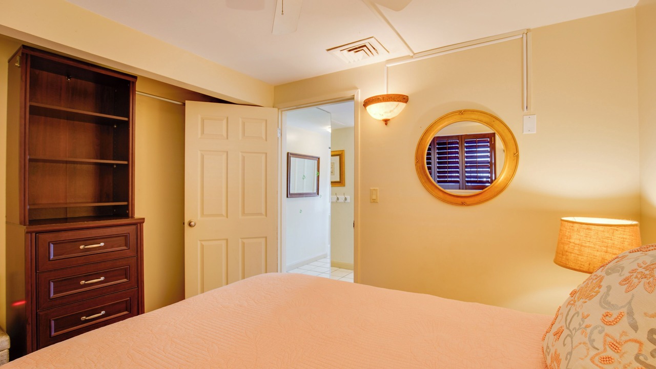 Photo of Bedroom in Historic Kailua Village