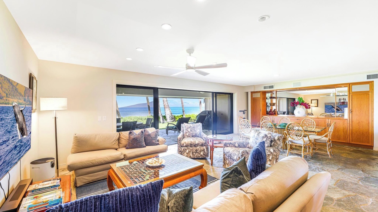 Photo of Livingroom in Downtown Lahaina