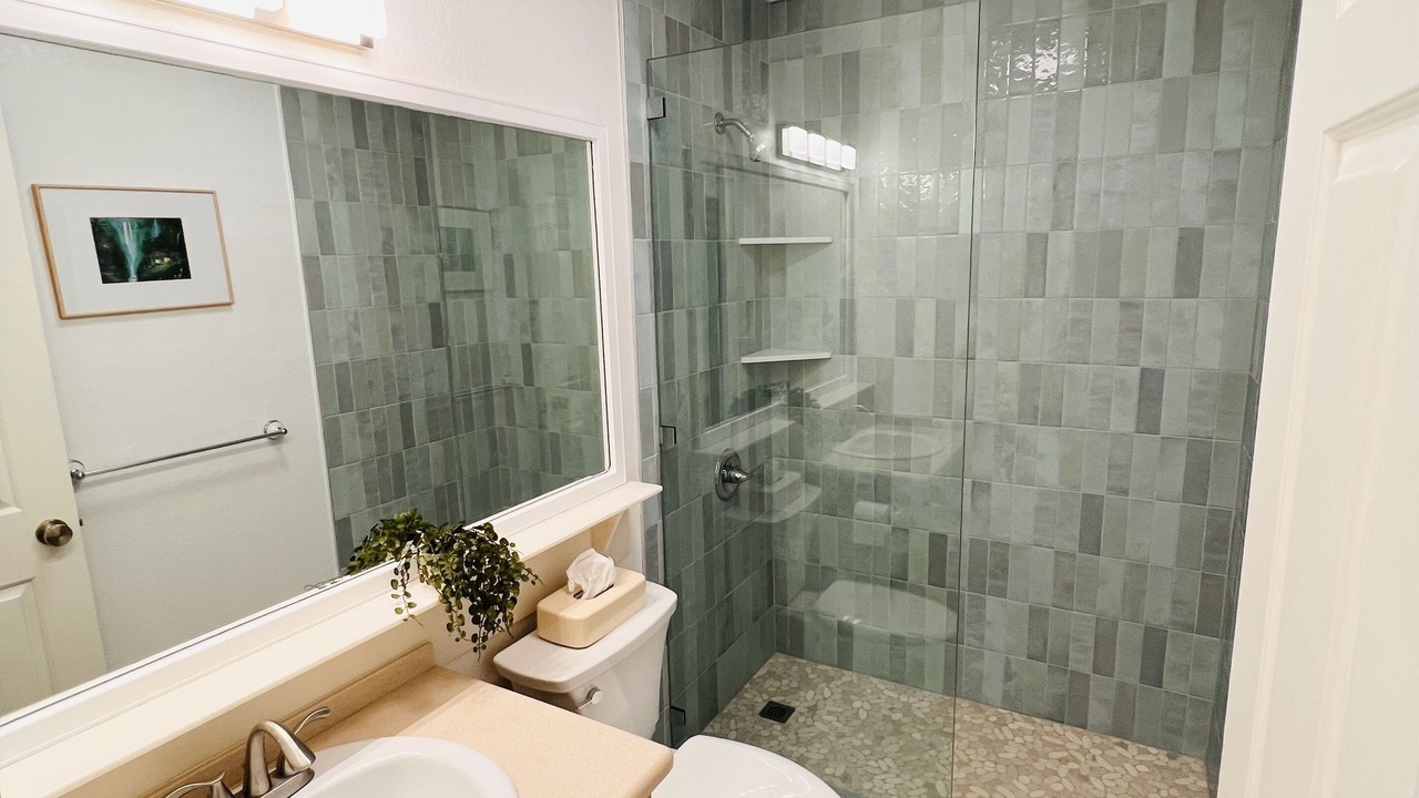 Photo of Bathroom in Historic Kailua Village