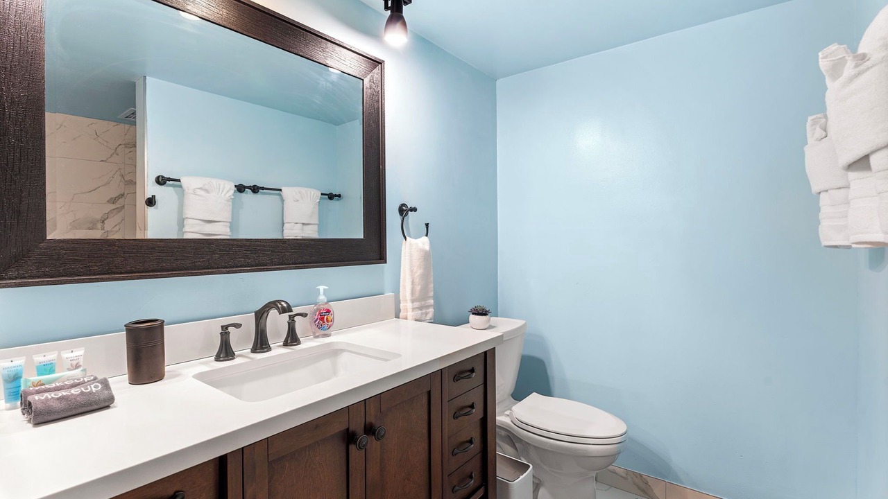 Photo of Bathroom in Historic Kailua Village