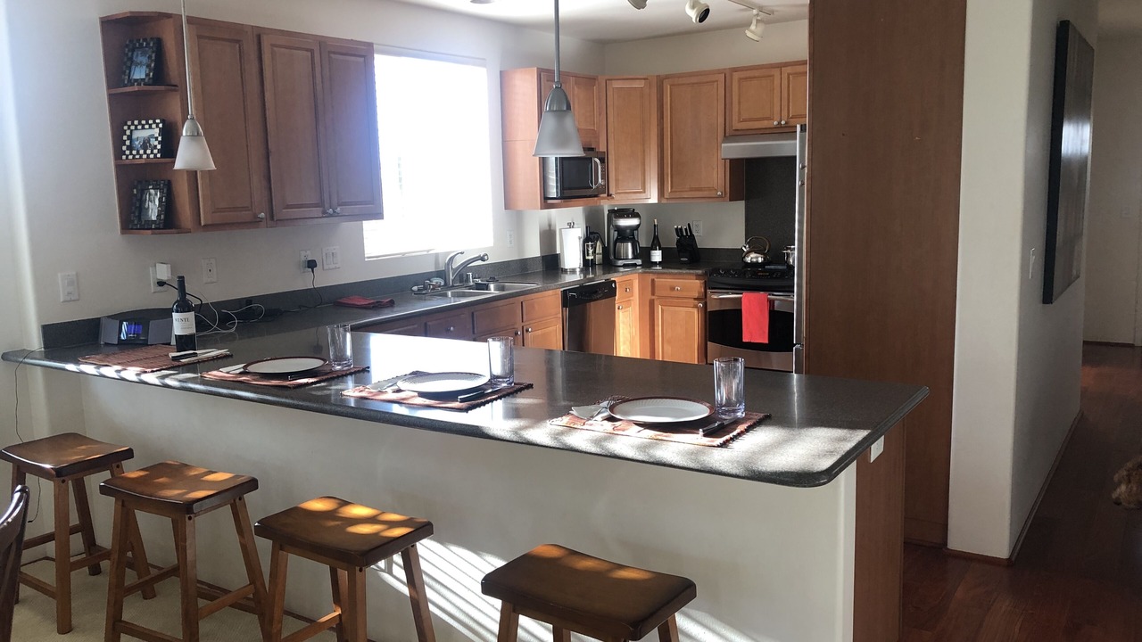 Photo of Kitchen in Historic Lahaina Front Street