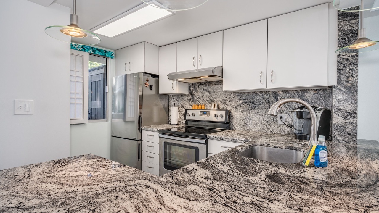 Photo of Kitchen in Diamond Head - Kapahulu - St. Louis