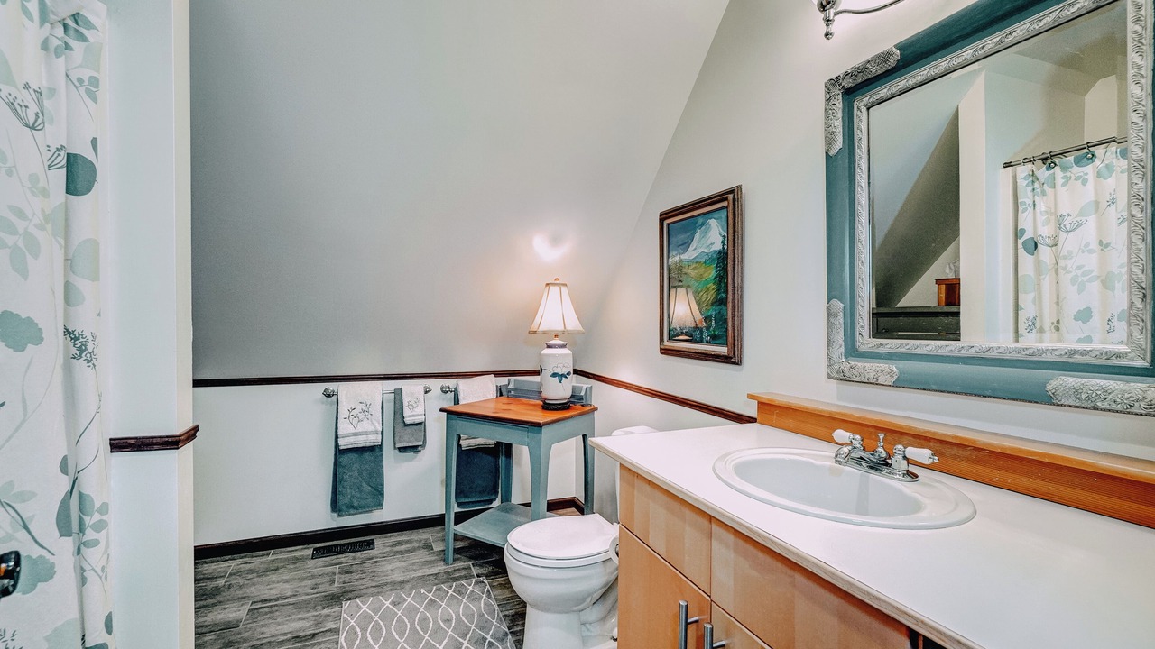 Photo of Bathroom in Enumclaw