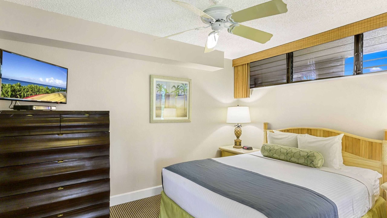 Photo of Bedroom in Kahana