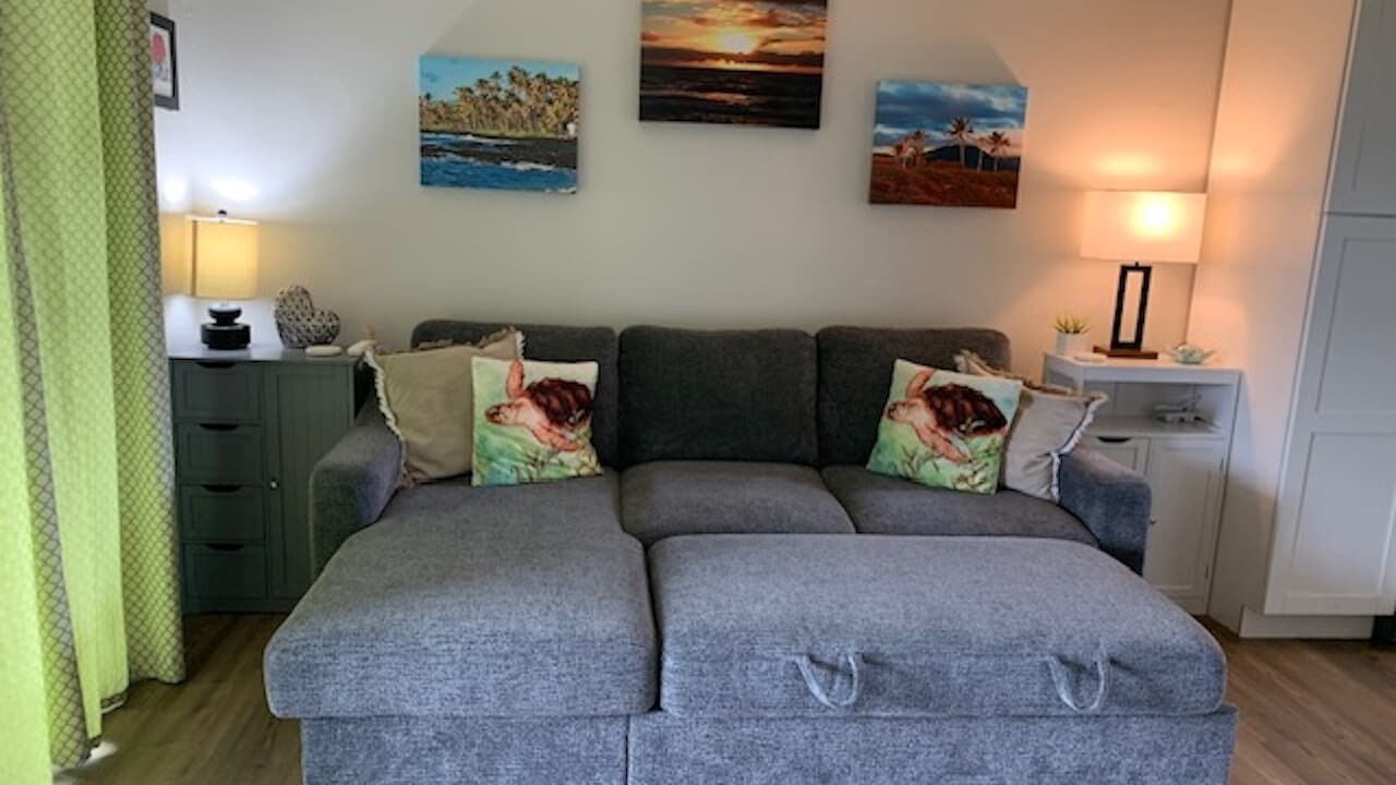 Photo of Livingroom in Punaluu