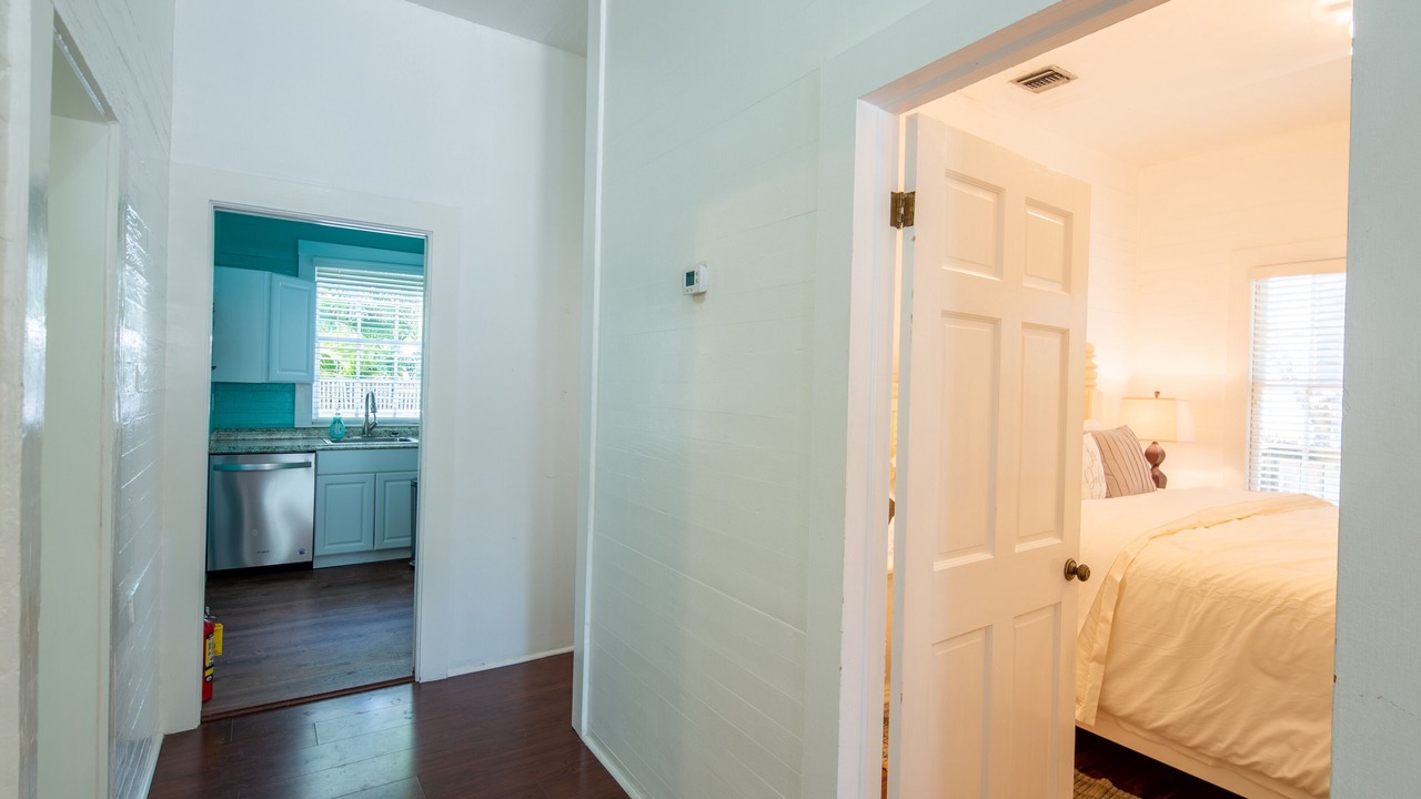 Photo of Bedroom in Bahama Village