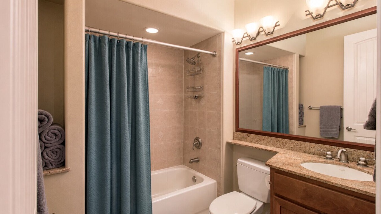 Photo of Bathroom in Waikoloa