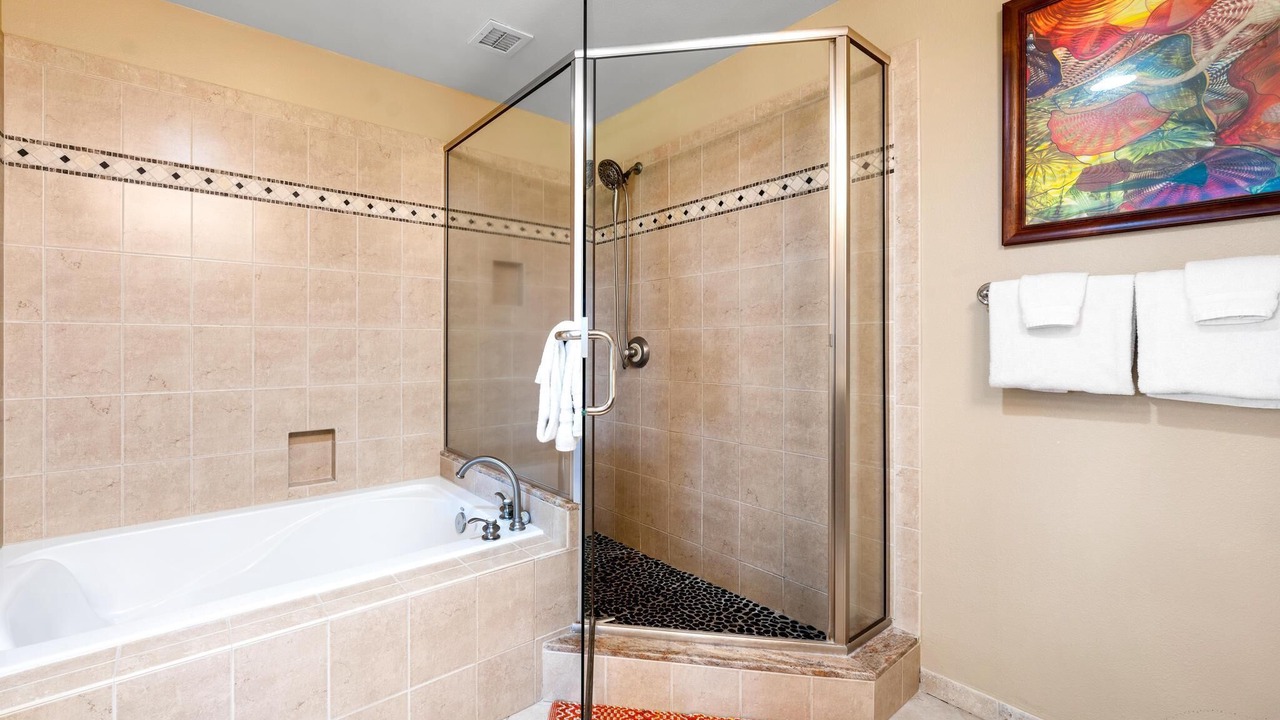 Photo of Bathroom in Waikoloa
