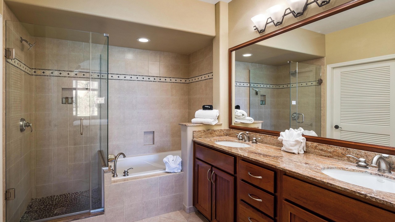 Photo of Bathroom in Waikoloa