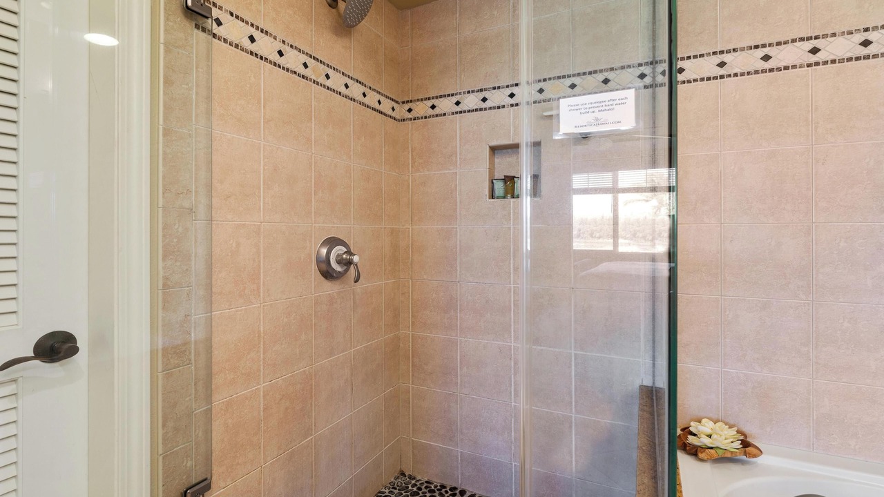 Photo of Bathroom in Waikoloa