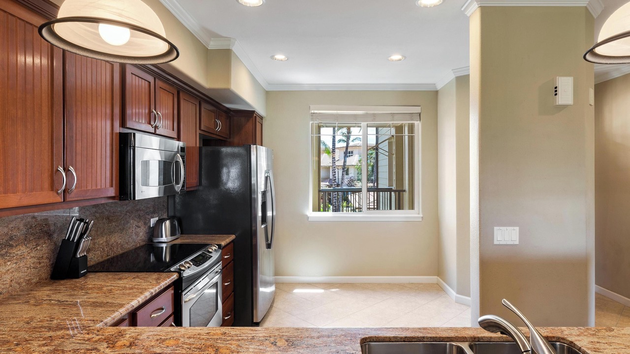 Photo of Kitchen in Waikoloa
