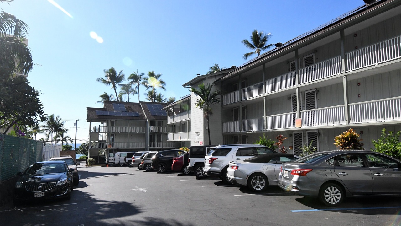 Photo of Others in Historic Kailua Village
