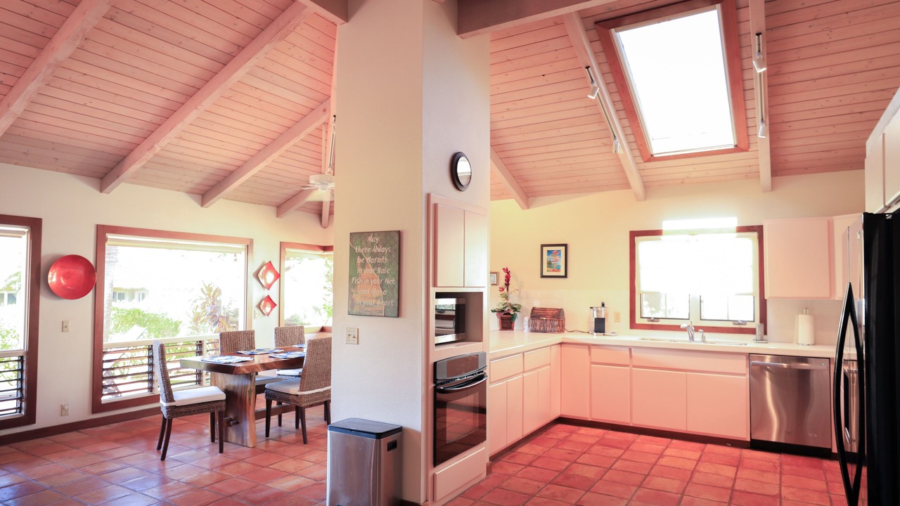 Photo of Bedroom in Poipu