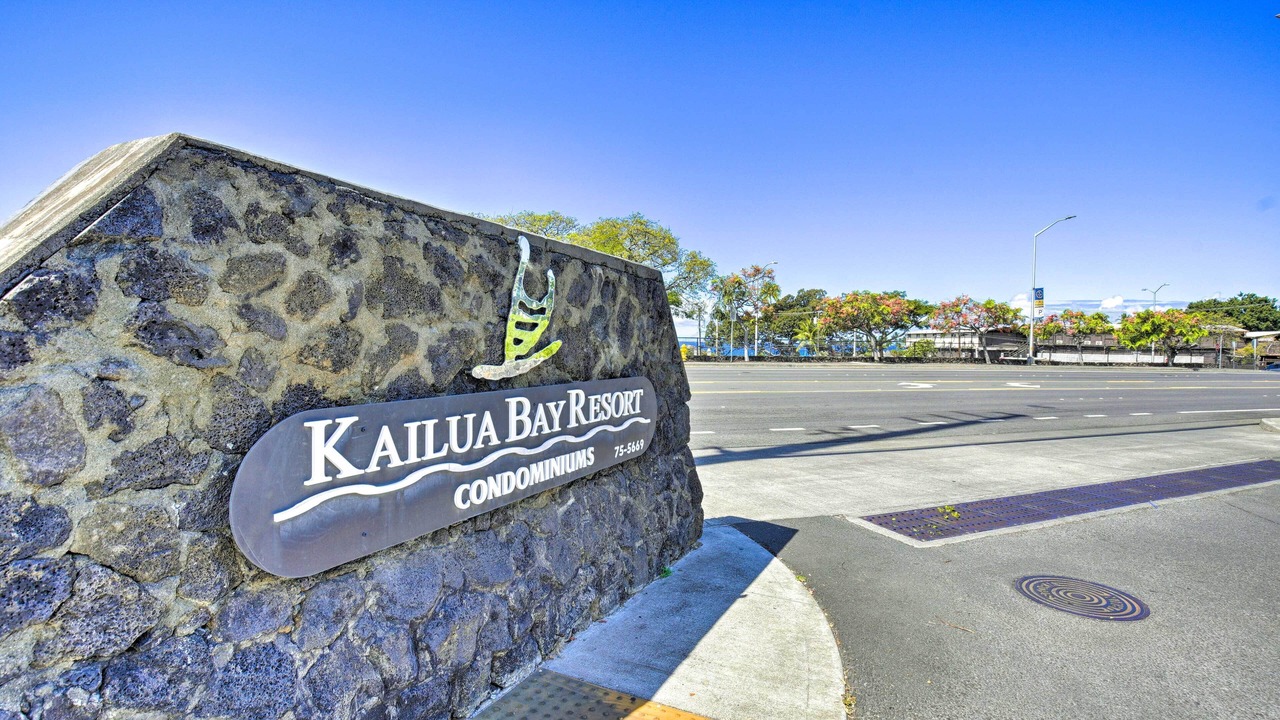 Photo of Others in Historic Kailua Village