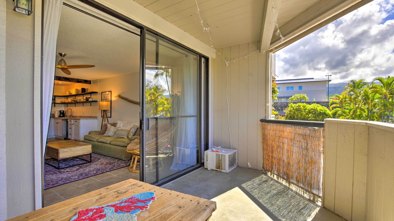 Photo of Patio Balcony in Historic Kailua Village