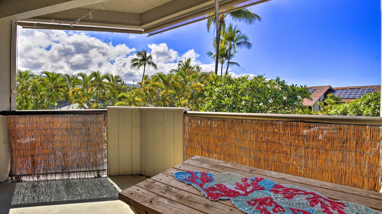Photo of Patio Balcony in Historic Kailua Village