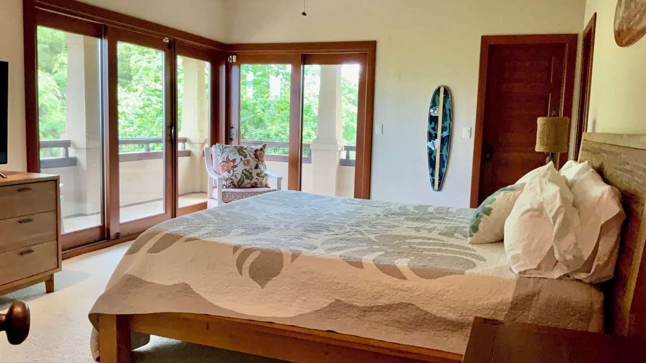 Photo of Bedroom in Kahaluu-Keauhou