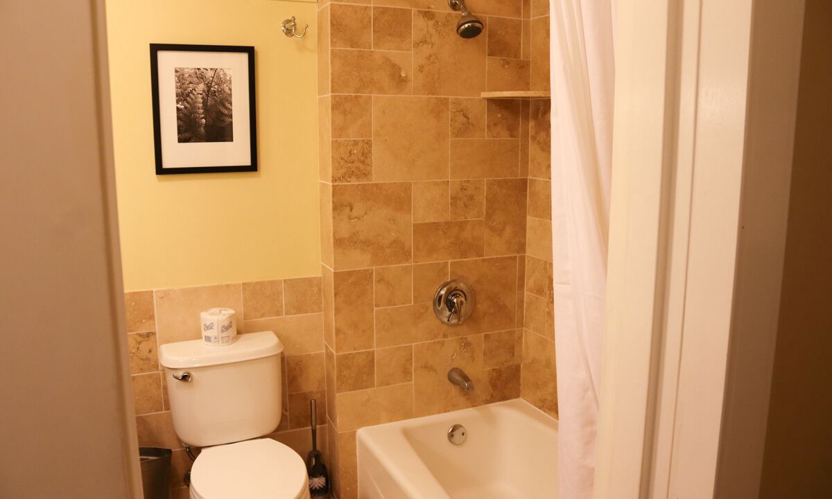Photo of Bathroom in Hanamaulu