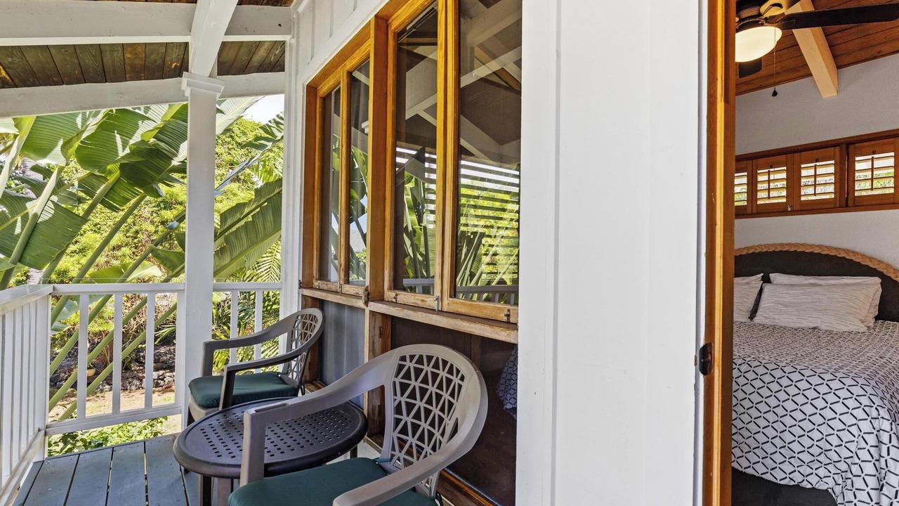 Photo of Patio Balcony in Kahaluu Bay