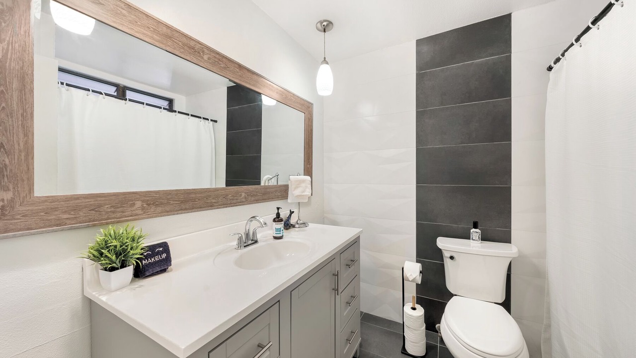 Photo of Bathroom in Nawiliwili
