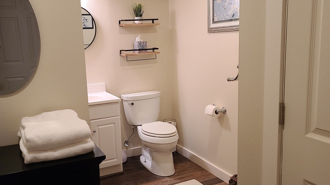 Photo of Bathroom in Colbert