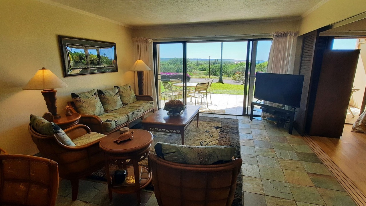 Photo of Livingroom in Maunaloa