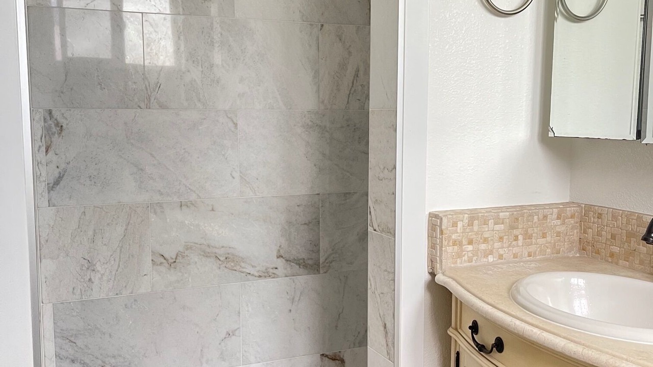 Photo of Bathroom in Eastern Honolulu