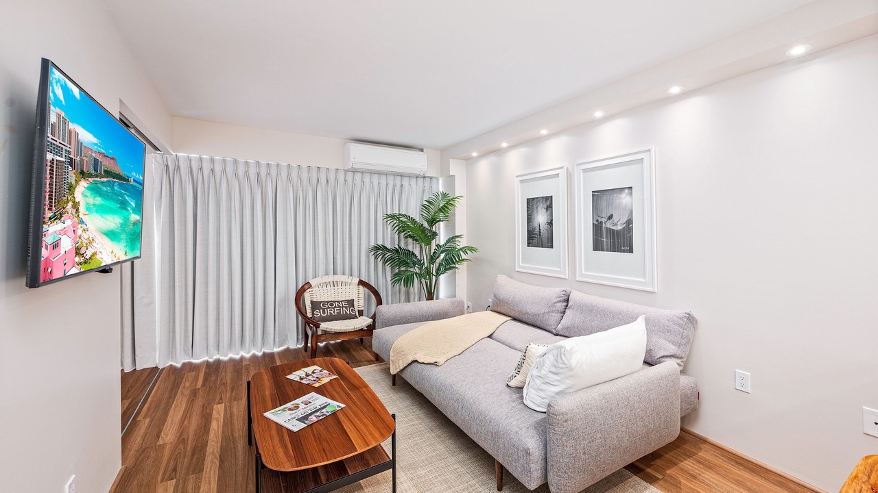 Photo of Bedroom in Waikiki