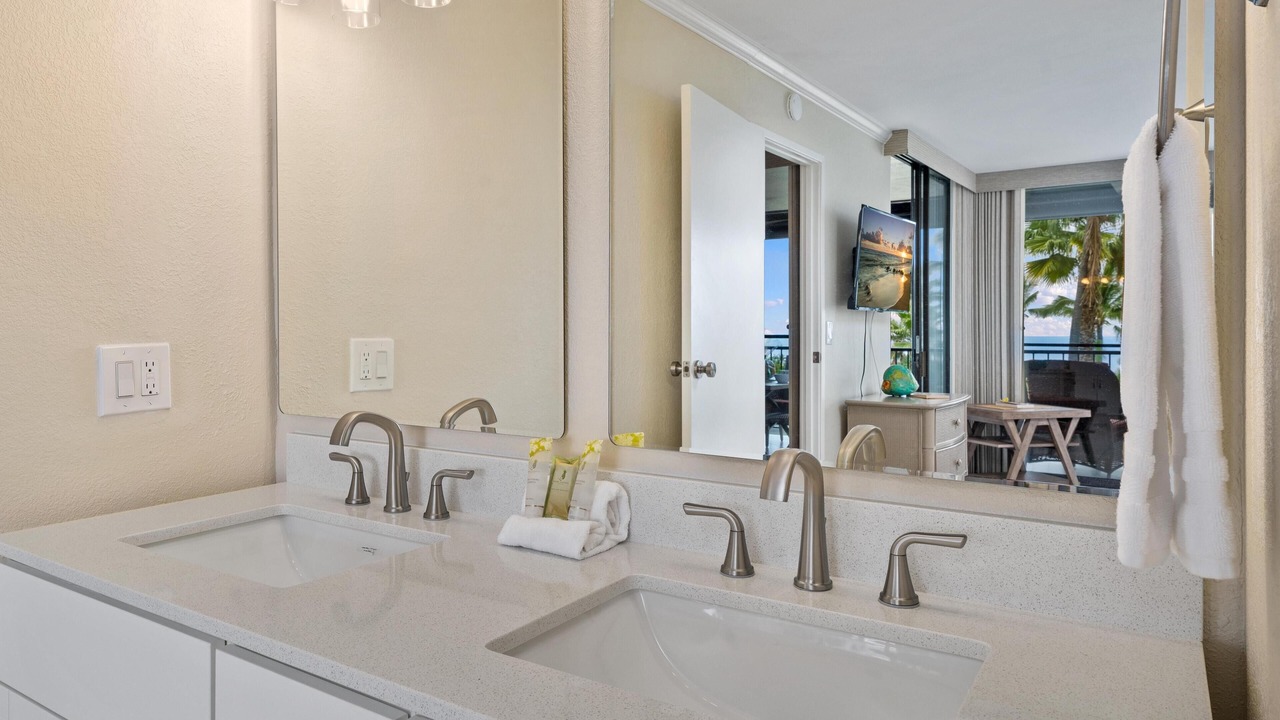 Photo of Bathroom in Keauhou