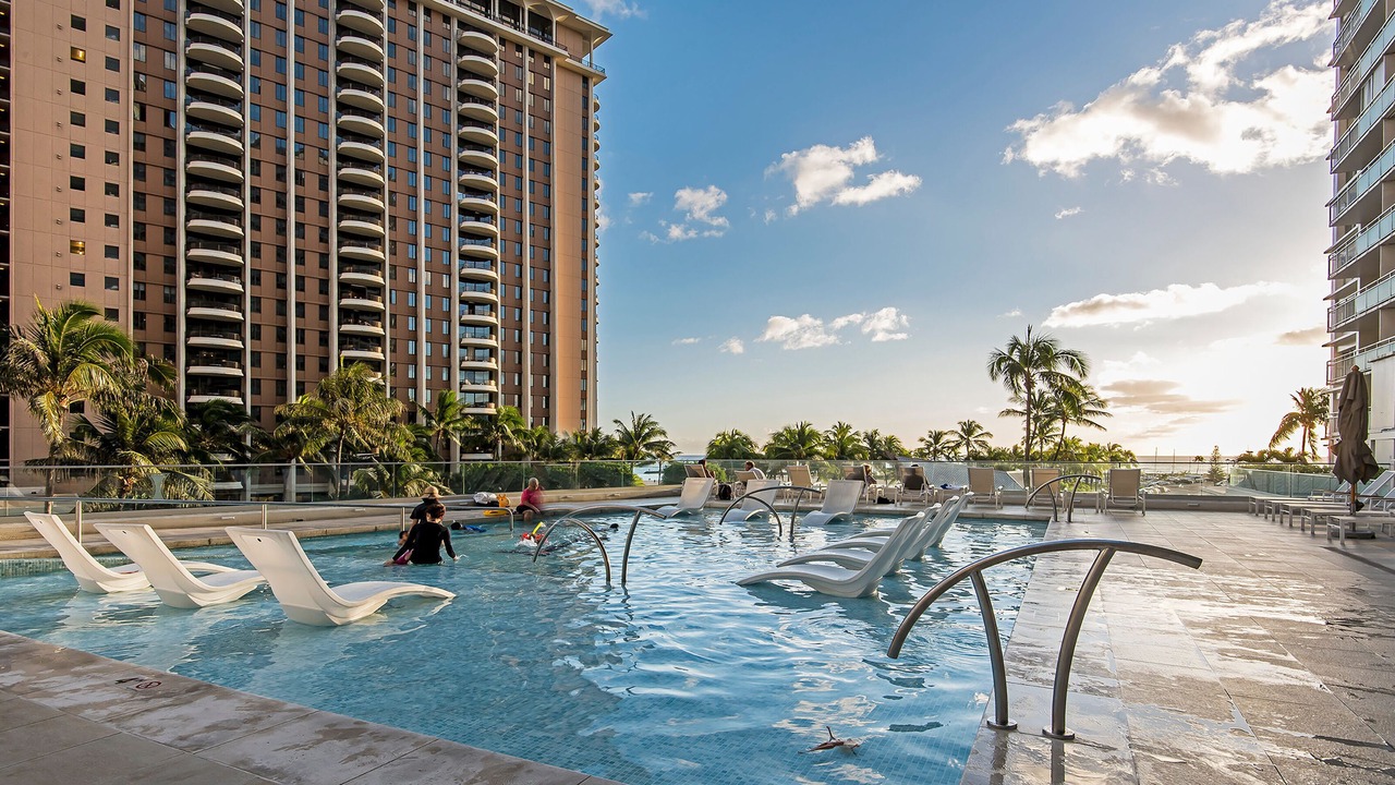 Photo of Others in Waikiki
