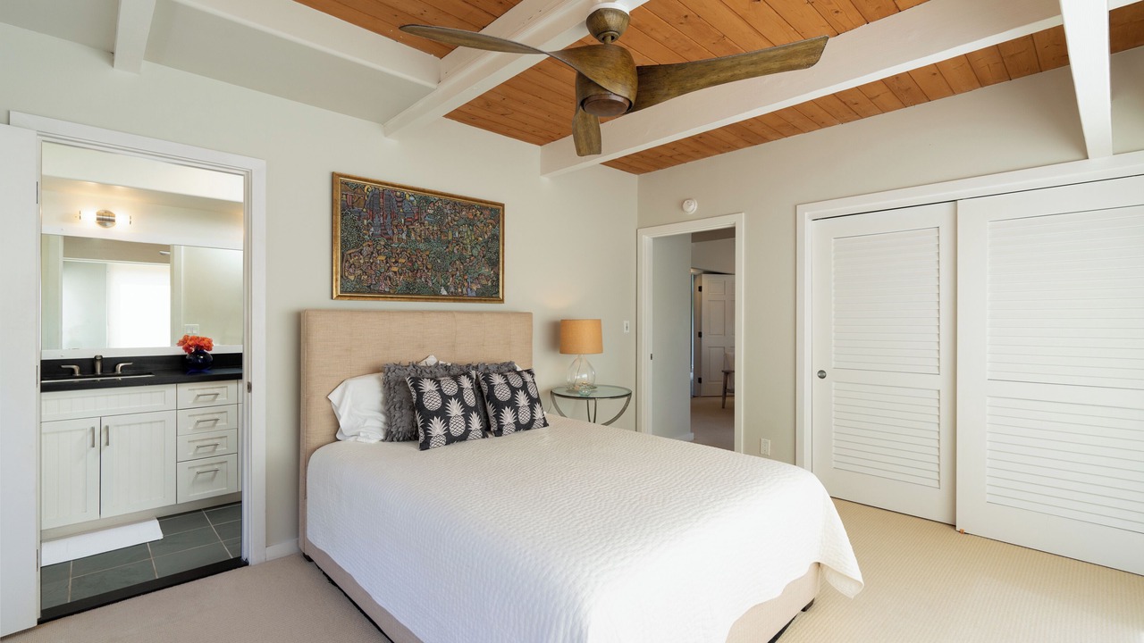 Photo of Bedroom in Lanikai