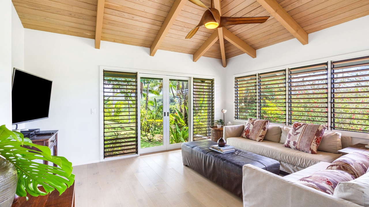 Photo of Bedroom in Kalihiwai