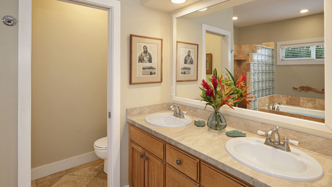 Photo of Bathroom in Poipu