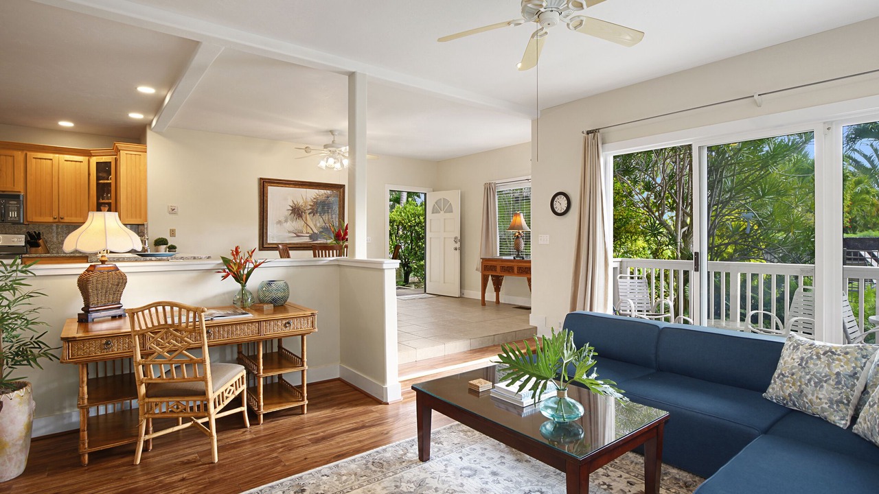Photo of Livingroom in Poipu