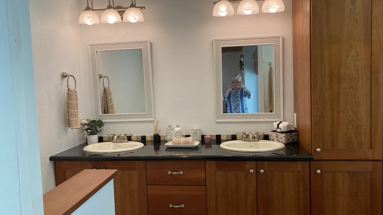 Photo of Bathroom in Volcano