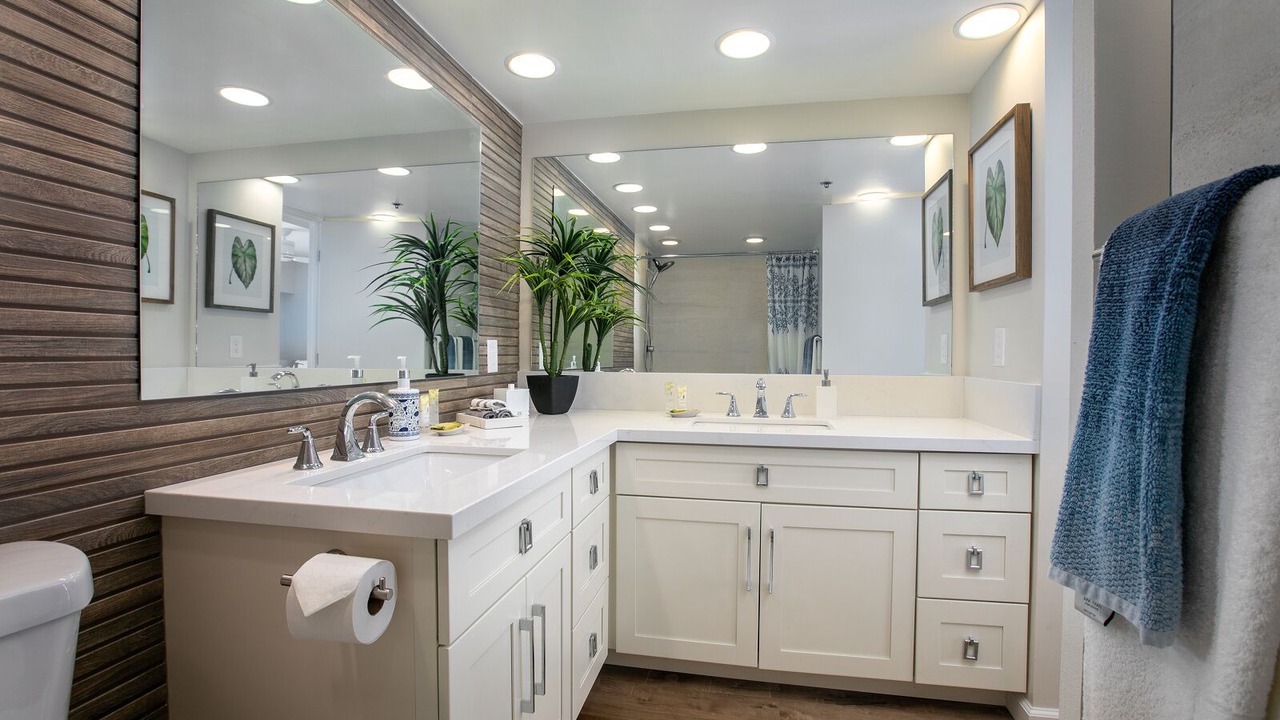 Photo of Bathroom in Waikiki