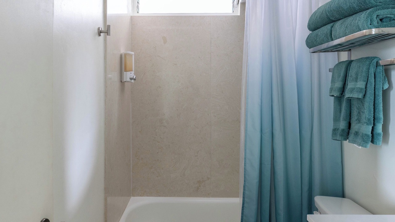 Photo of Bathroom in Waikiki