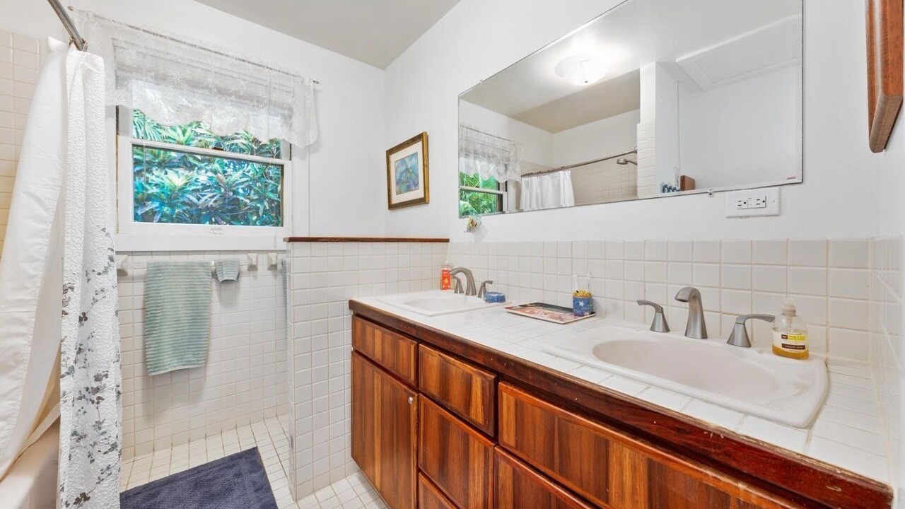 Photo of Bathroom in Honaunau-Napoopoo