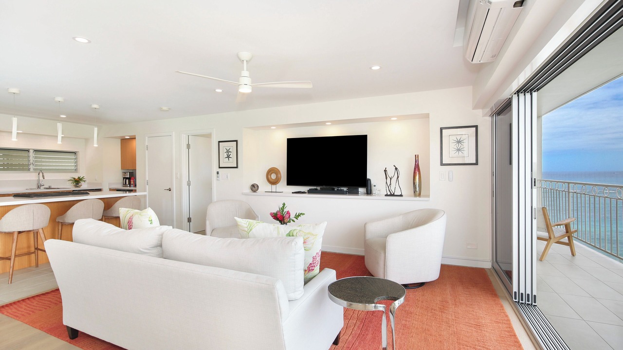 Photo of Bedroom in Waikiki