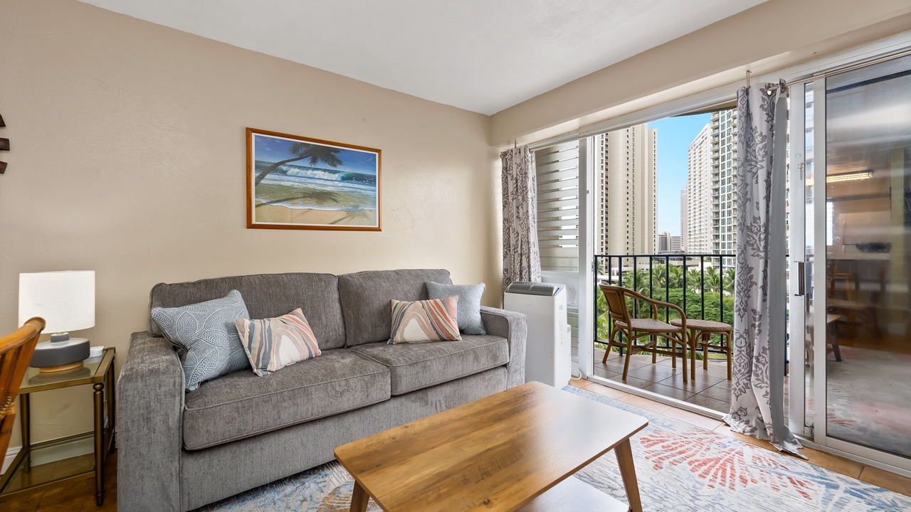 Photo of Livingroom in McCully - Moiliili