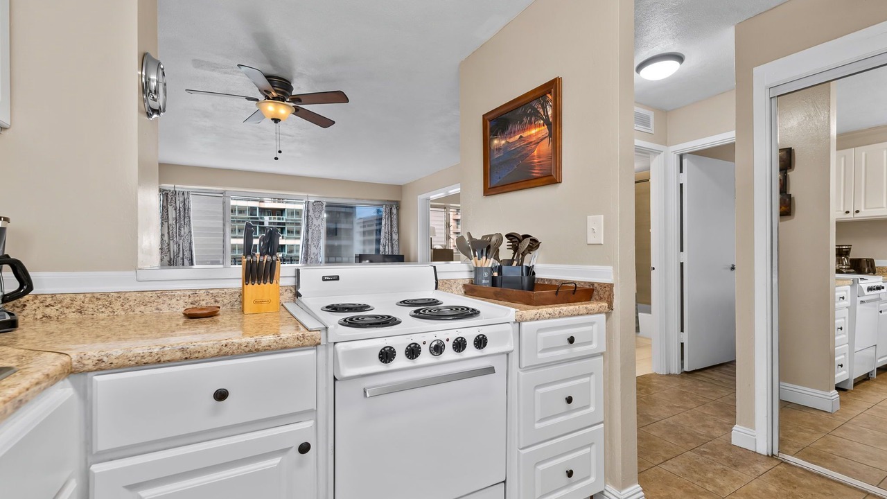 Photo of Kitchen in McCully - Moiliili