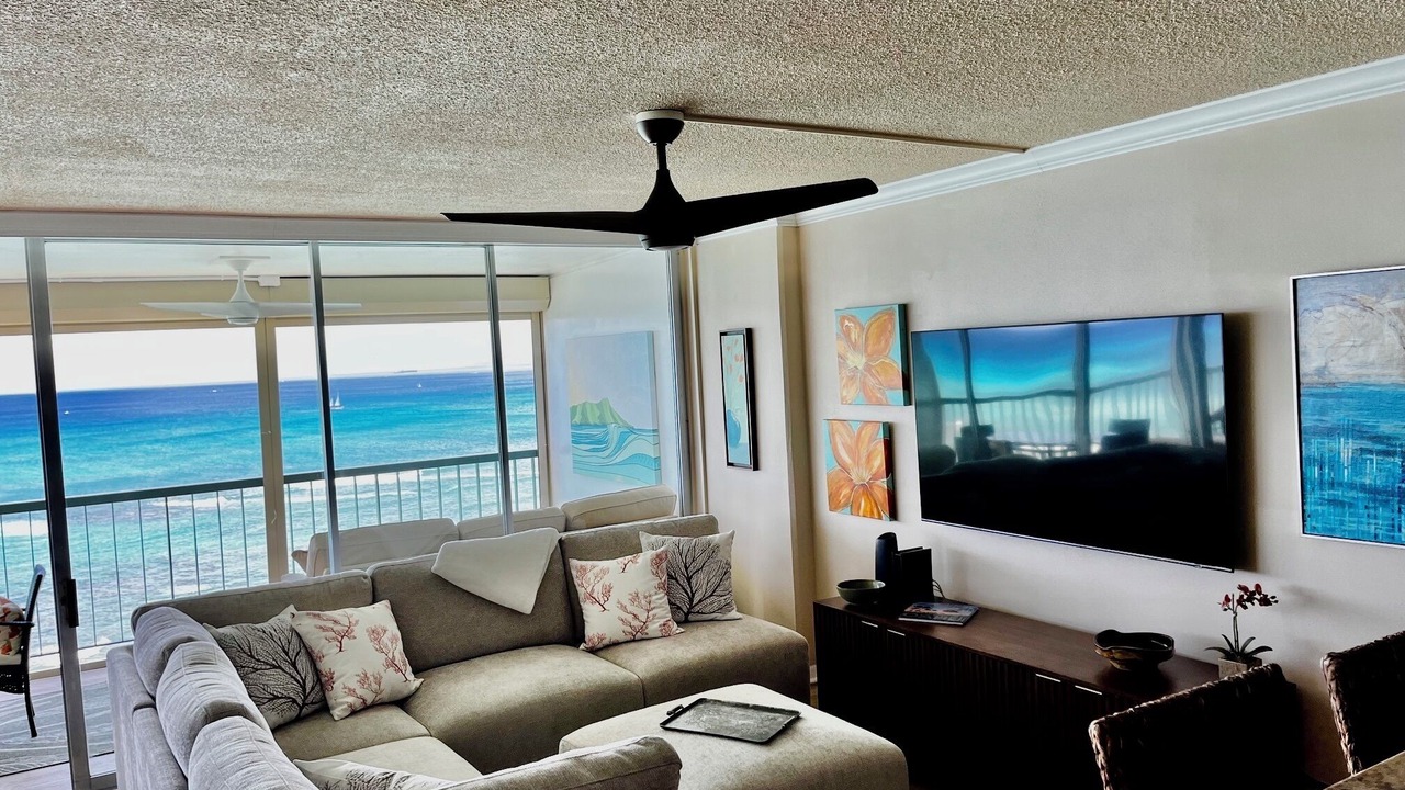 Photo of Livingroom in Diamond Head - Kapahulu - St. Louis