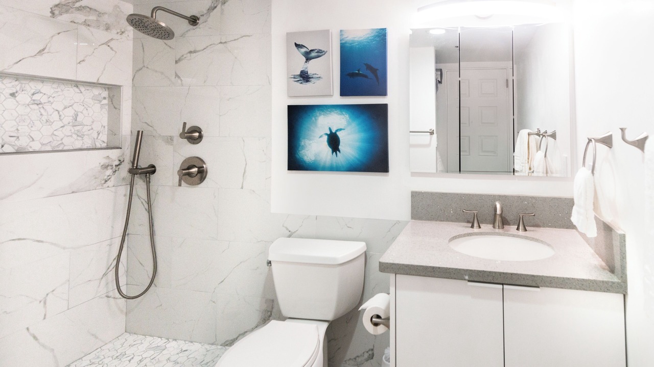 Photo of Bathroom in Waikiki