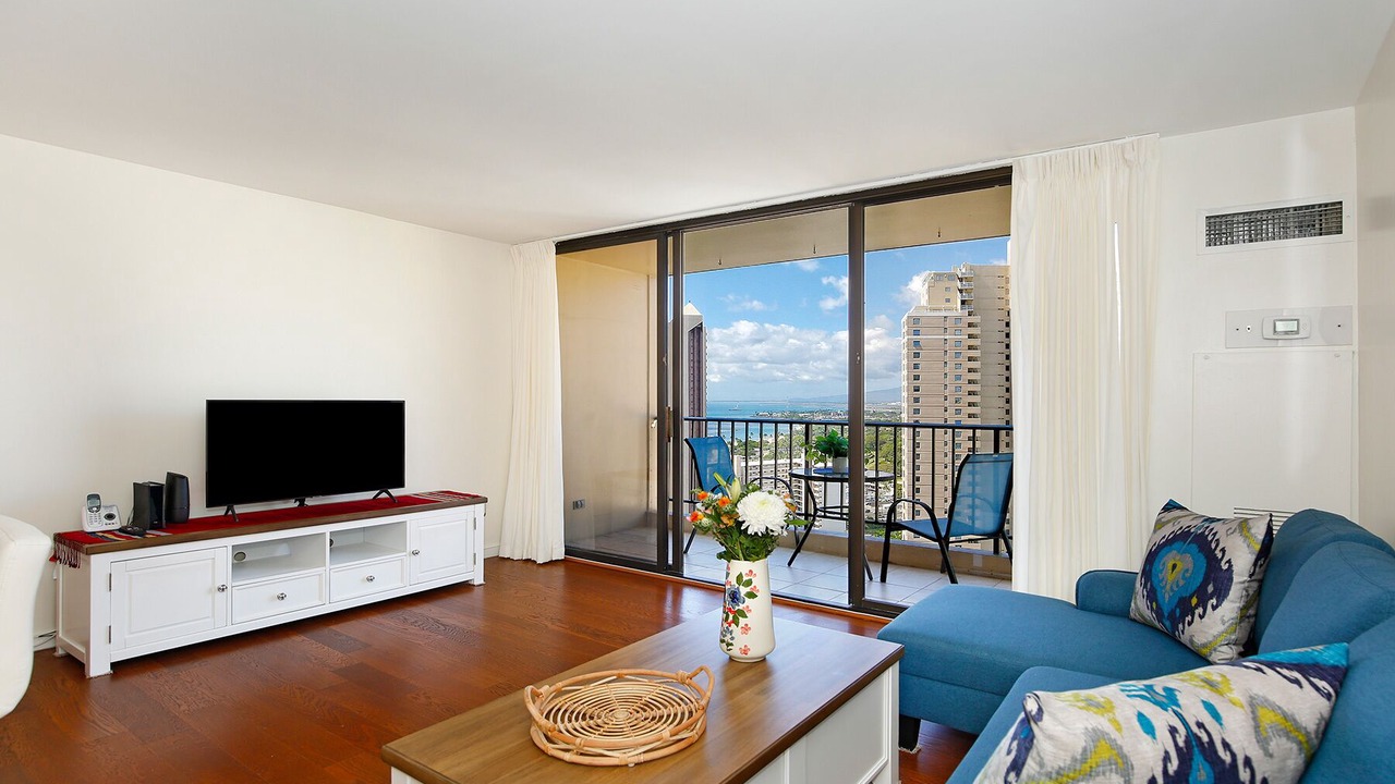 Photo of Bedroom in Waikiki