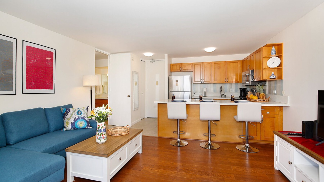 Photo of Bedroom in Waikiki