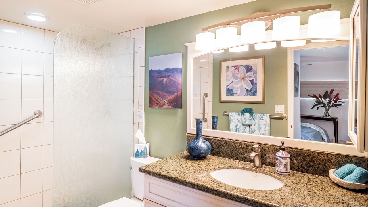 Photo of Bathroom in Maalaea