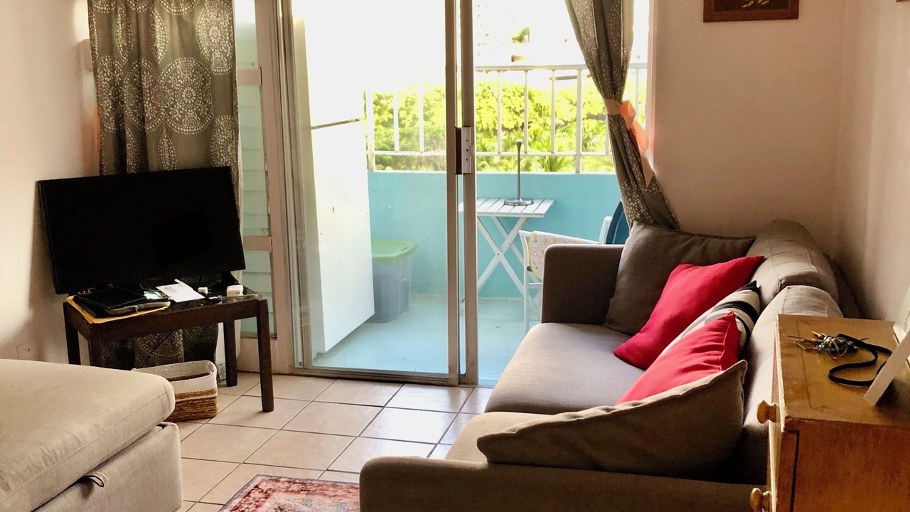 Photo of Livingroom in Waikiki