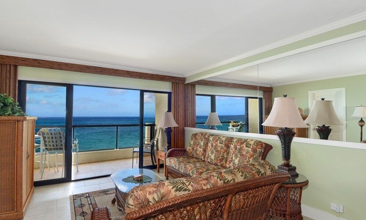 Photo of Livingroom in Poipu
